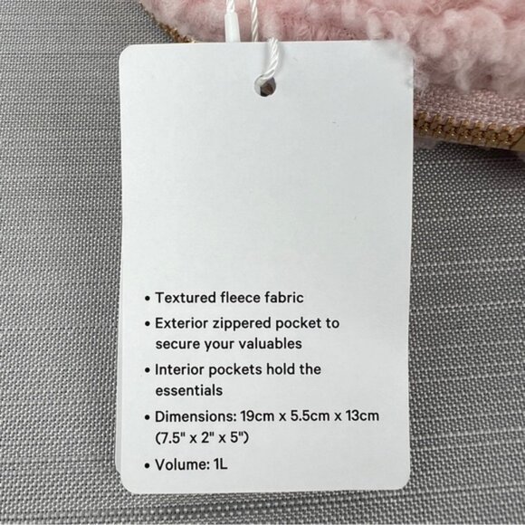 RARE! NEW Lululemon Everywhere FLEECE Belt Bag 1L GOLD Hardware - Pink Mist/Gold - Picture 6 of 11